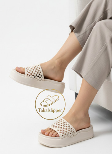 دمپایی زنانه حصیری لژدار مدل هما شرکت پاپا